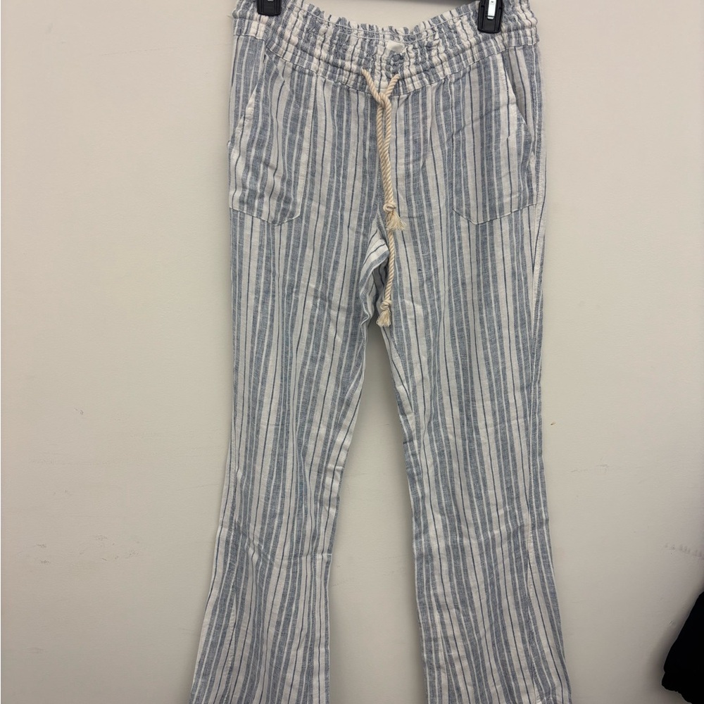 Never worn Roxy linen stripe pant
